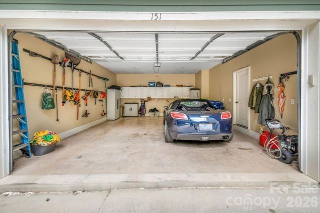 151 Hillside Drive, Swannanoa, NC 28778