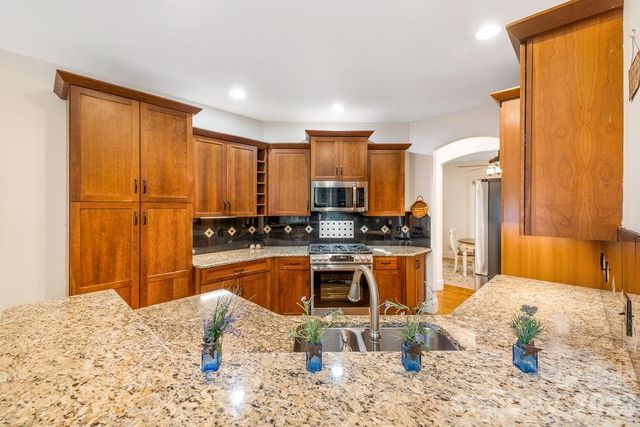 151 Hillside Drive, Swannanoa, NC 28778