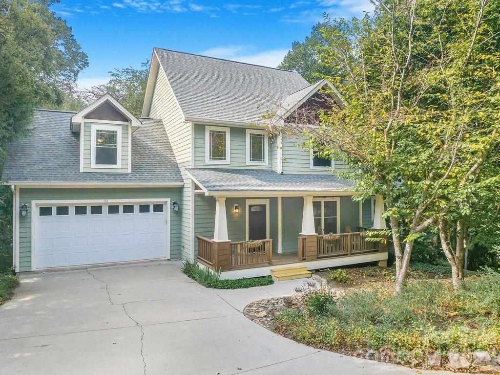 151 Hillside Drive, Swannanoa, NC 28778