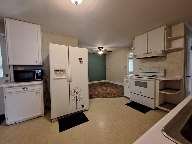 1934 S Kimbrough Avenue, Springfield, MO 65807