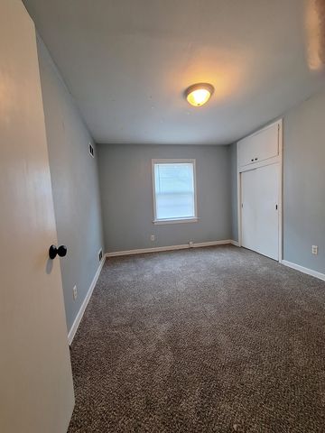 1934 S Kimbrough Avenue, Springfield, MO 65807