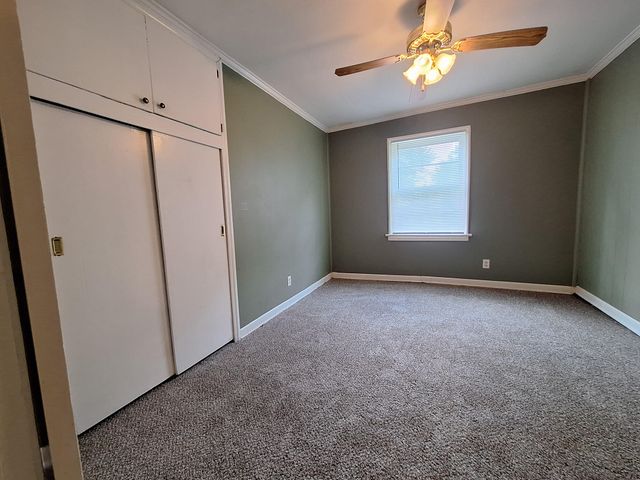 1934 S Kimbrough Avenue, Springfield, MO 65807