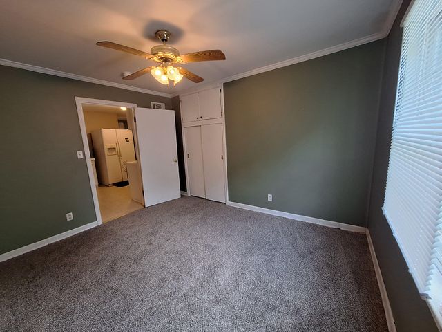 1934 S Kimbrough Avenue, Springfield, MO 65807