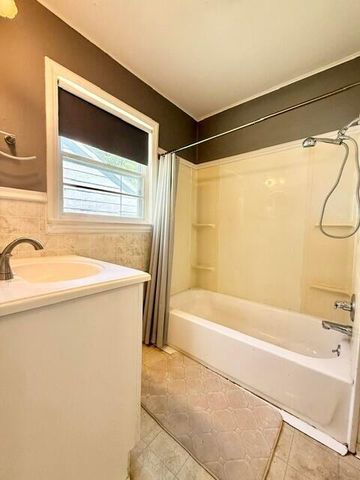 1934 S Kimbrough Avenue, Springfield, MO 65807