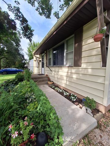 1934 S Kimbrough Avenue, Springfield, MO 65807