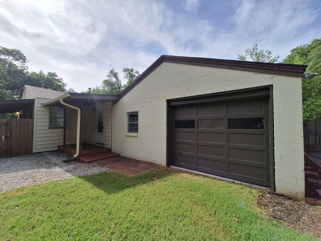 1934 S Kimbrough Avenue, Springfield, MO 65807