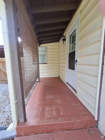 1934 S Kimbrough Avenue, Springfield, MO 65807
