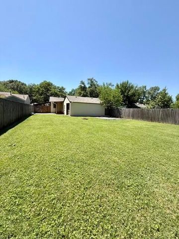 1934 S Kimbrough Avenue, Springfield, MO 65807