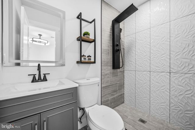 5601 SPRING RD, Bladensburg, MD 20710