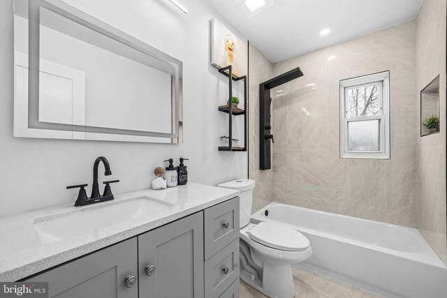 5601 SPRING RD, Bladensburg, MD 20710