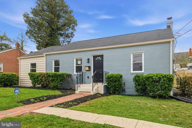 5601 SPRING RD, Bladensburg, MD 20710