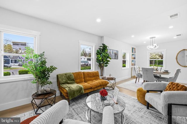 5601 SPRING RD, Bladensburg, MD 20710