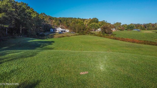 340 Cross Rd, Winfield, TN 37892