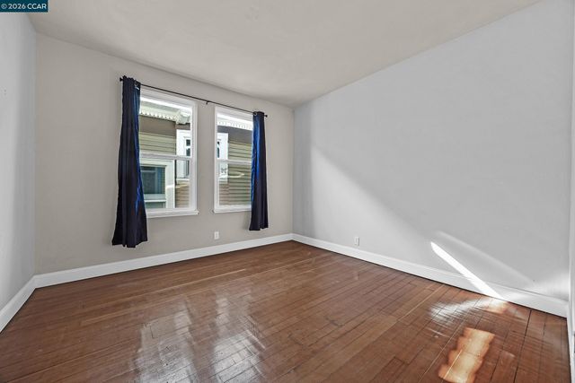 1923 West St, Oakland, CA 94612