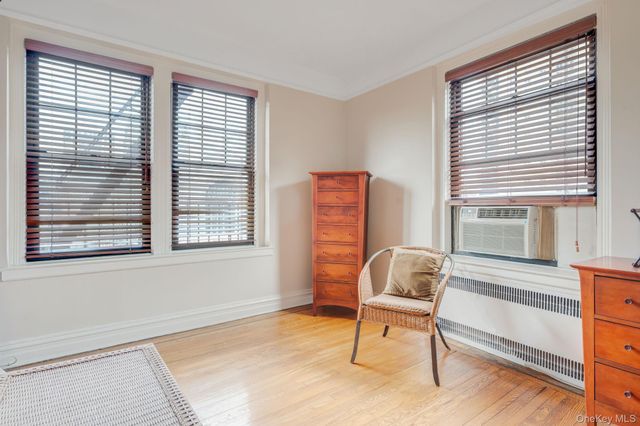 109-14 Ascan Avenue 4B, Forest Hills, NY 11375