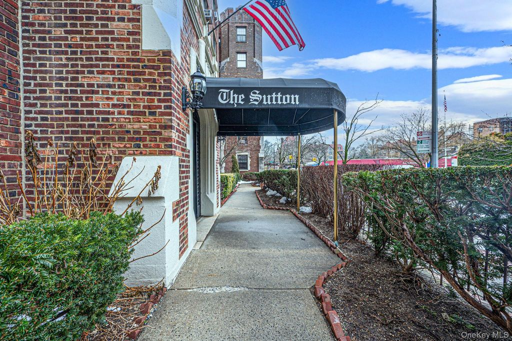 109-14 Ascan Avenue 4B, Forest Hills, NY 11375 — photo 2
