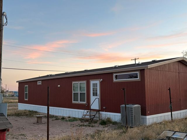 502 N Hendrickson St, Goldsmith, TX 79741