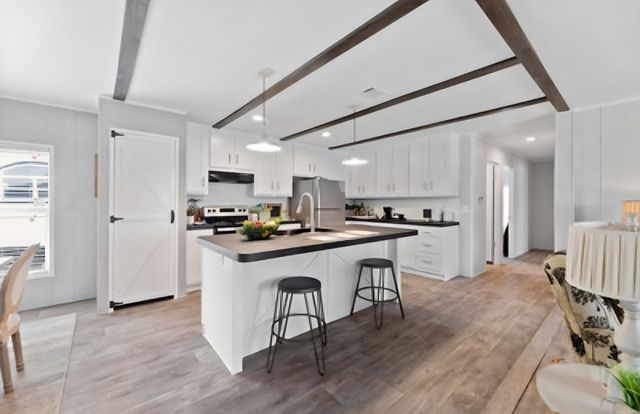 502 N Hendrickson St, Goldsmith, TX 79741