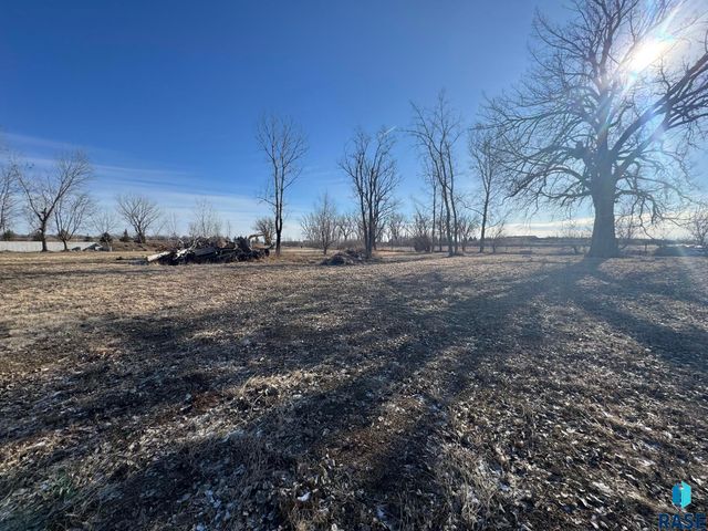 46481 279th St Street, Lennox, SD 57039