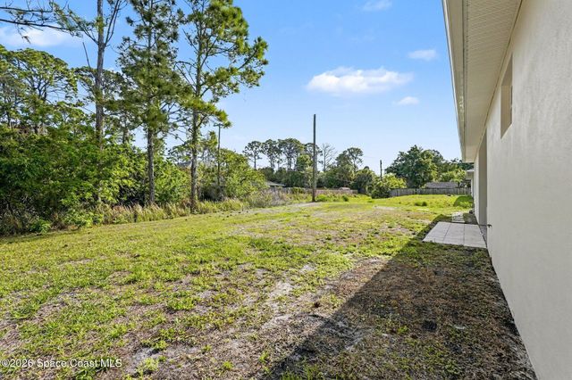 1444 Seeley Circle NW, Palm Bay, FL 32907