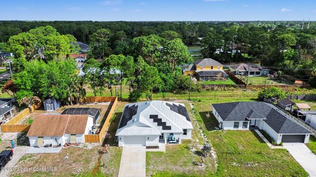1444 Seeley Circle NW, Palm Bay, FL 32907
