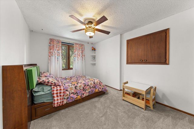 4619 S RAYMOND Rd, Spokane Valley, WA 99206