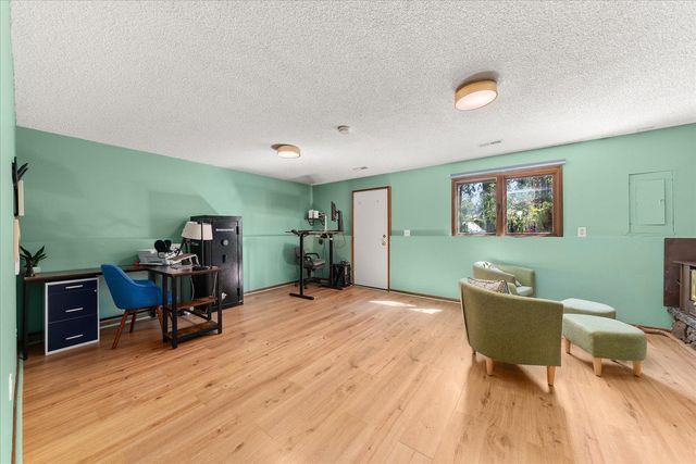 4619 S RAYMOND Rd, Spokane Valley, WA 99206