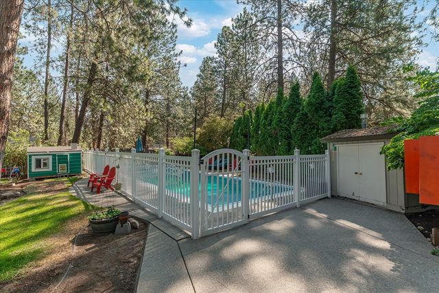 4619 S RAYMOND Rd, Spokane Valley, WA 99206