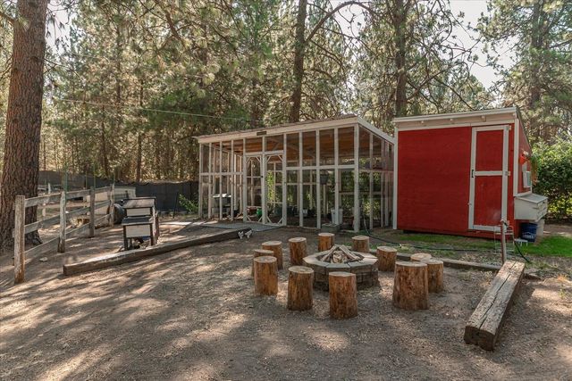 4619 S RAYMOND Rd, Spokane Valley, WA 99206