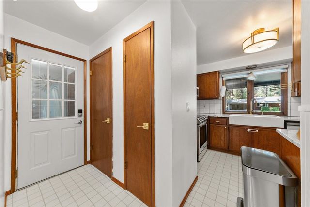 4619 S RAYMOND Rd, Spokane Valley, WA 99206