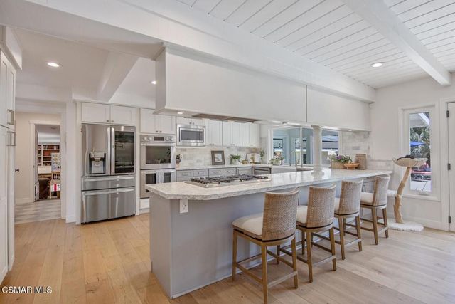 1191 Calle Arroyo, Thousand Oaks, CA 91360
