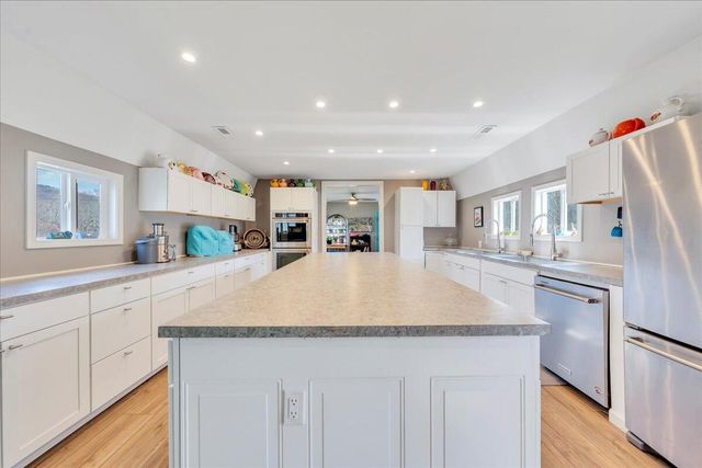 3554 Leffel RD, Roanoke, VA 24018