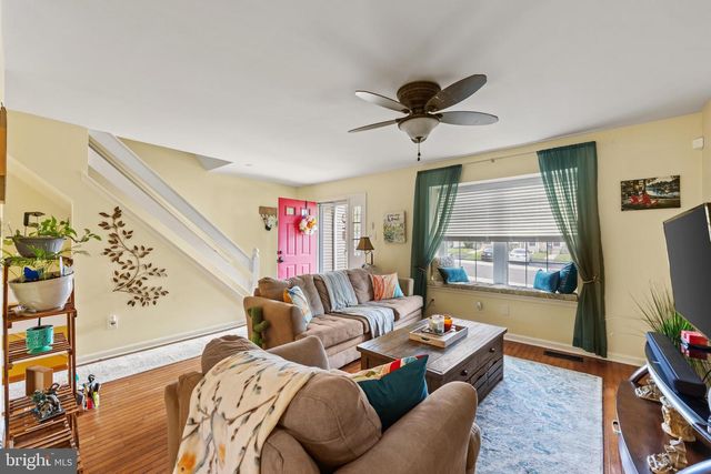 175 MEGAN CIR, Aston, PA 19014