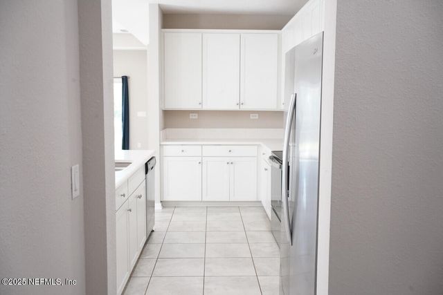 855 SYCAMORE Way, Orange Park, FL 32073