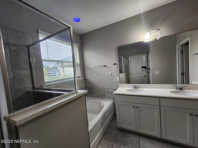 855 SYCAMORE Way, Orange Park, FL 32073