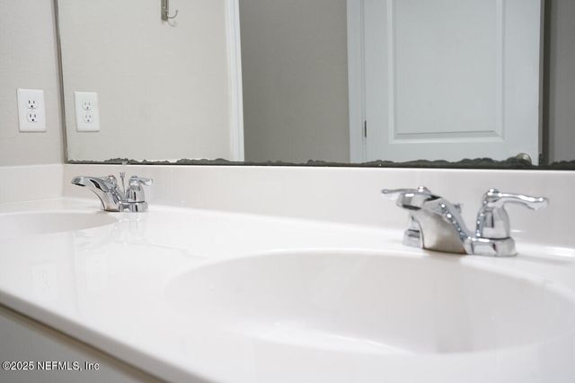 855 SYCAMORE Way, Orange Park, FL 32073