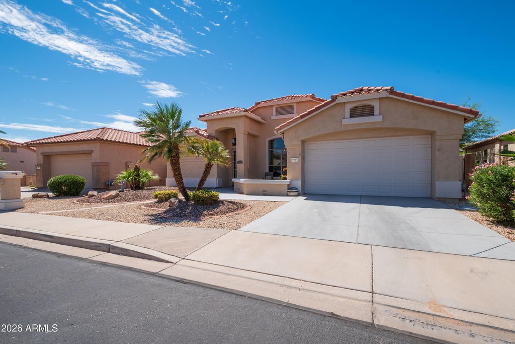17723 W SAMMY Way, Surprise, AZ 85374 — photo 2
