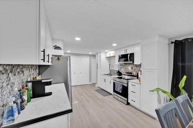 24 FLAMINGO BOULEVARD, Winter Haven, FL 33880