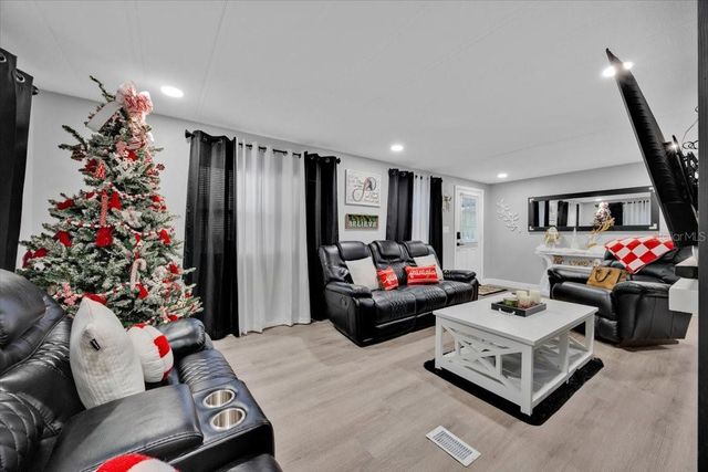 24 FLAMINGO BOULEVARD, Winter Haven, FL 33880