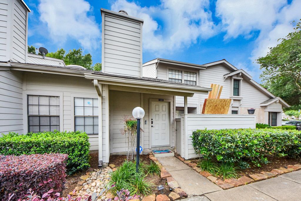 13457 Garden Grove, Houston, TX 77082