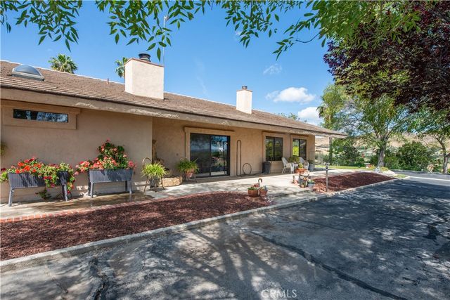 30602 Hasley Canyon Road, Castaic, CA 91384