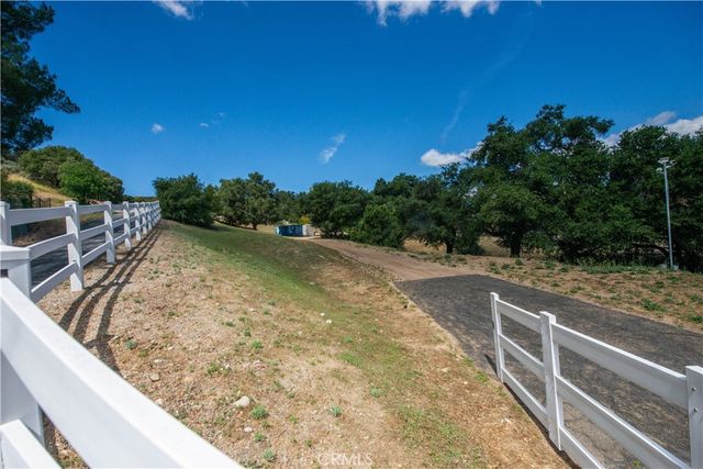30602 Hasley Canyon Road, Castaic, CA 91384