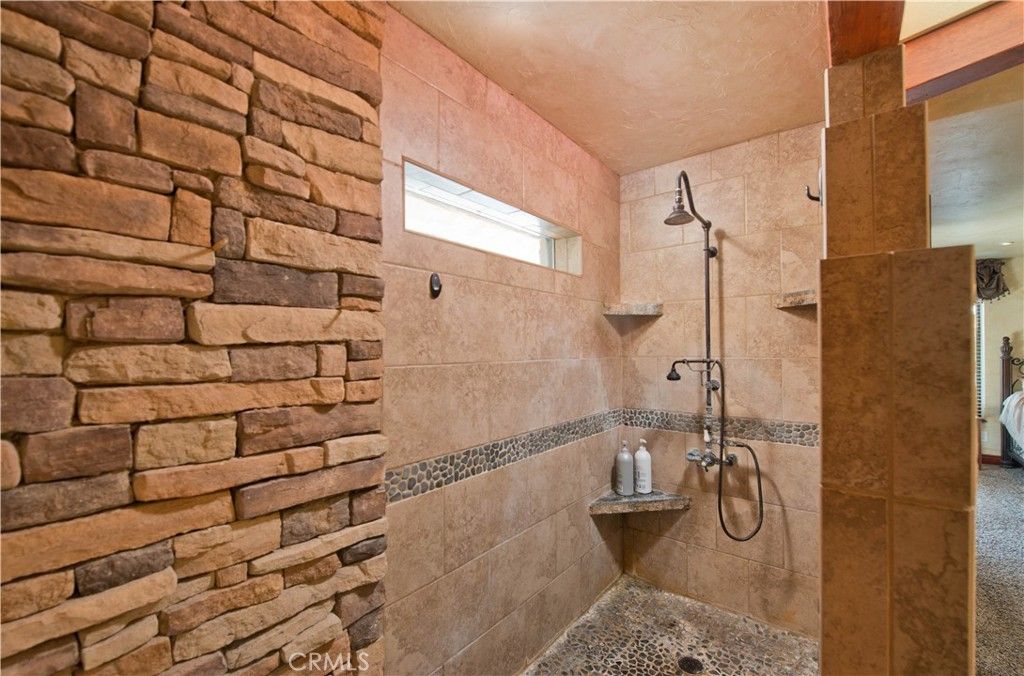 Image 20 of property listing at 30602 Hasley Canyon Road, Castaic, CA 91384