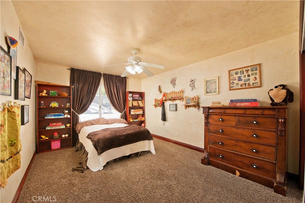 Image 24 of property listing at 30602 Hasley Canyon Road, Castaic, CA 91384