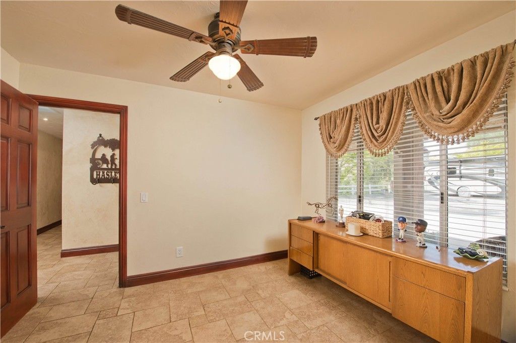 Image 26 of property listing at 30602 Hasley Canyon Road, Castaic, CA 91384