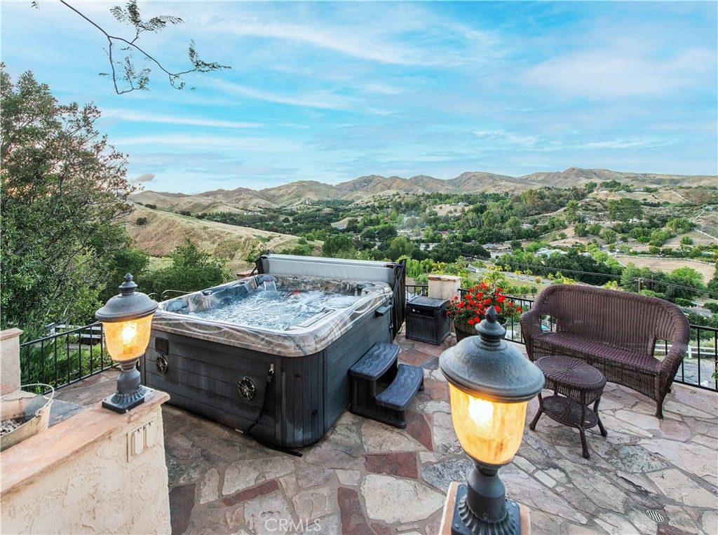 Image 34 of property listing at 30602 Hasley Canyon Road, Castaic, CA 91384