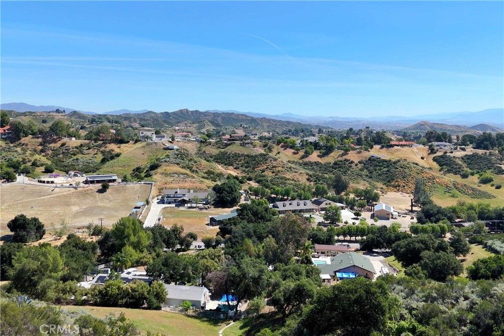 Image 43 of property listing at 30602 Hasley Canyon Road, Castaic, CA 91384