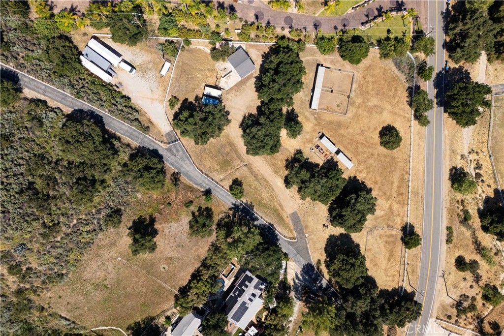 Image 49 of property listing at 30602 Hasley Canyon Road, Castaic, CA 91384