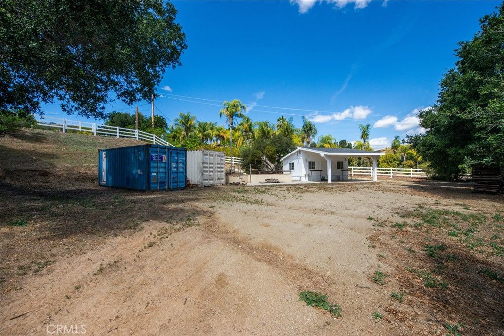 Image 53 of property listing at 30602 Hasley Canyon Road, Castaic, CA 91384