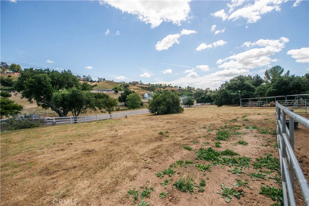 Image 58 of property listing at 30602 Hasley Canyon Road, Castaic, CA 91384